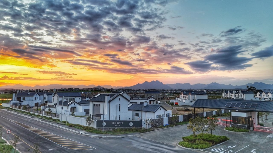 To Let 3 Bedroom Property for Rent in Le Coste Estate Western Cape